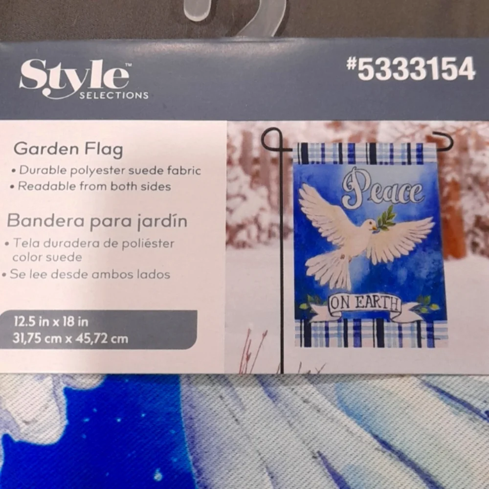 NWT holiday garden flag - Picture 1 of 2